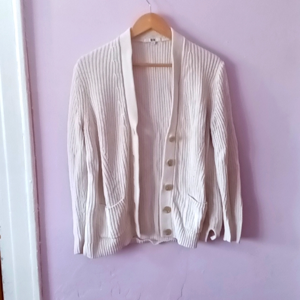 I'm selling a Carly a cardigan sweater